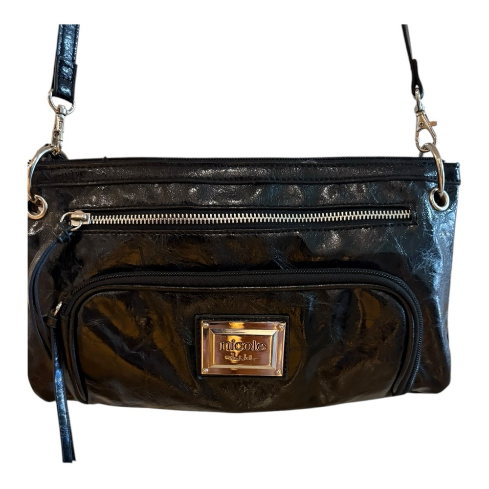 Chic Black Crossbody Bag with Gold Hardware - Picture 2 of 5